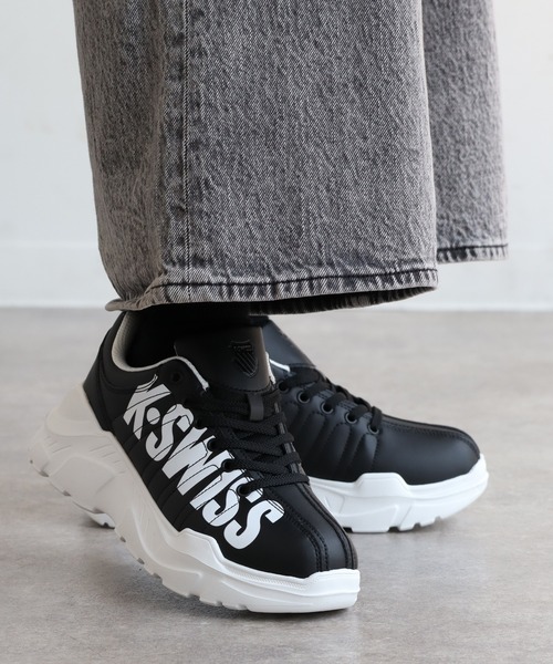 K-SWISS（ケースイス）の「【K-SWISS/ケースイス】厚底ビッグロゴスニーカー（スニーカー・メンズ・ブラック/ホワイト・23.0cm/23.5cm/24.0cm/24.5cm/25.0cm/25.5cm/26.0cm/26.5cm/27.0cm/27.5cm/28.0cm）」の19枚目の写真