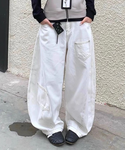 GEMEDA（ジェメダ）の「ワイドカーゴデニムパンツ（デニムパンツ・レディース・ホワイト・M/S）」の8枚目の写真