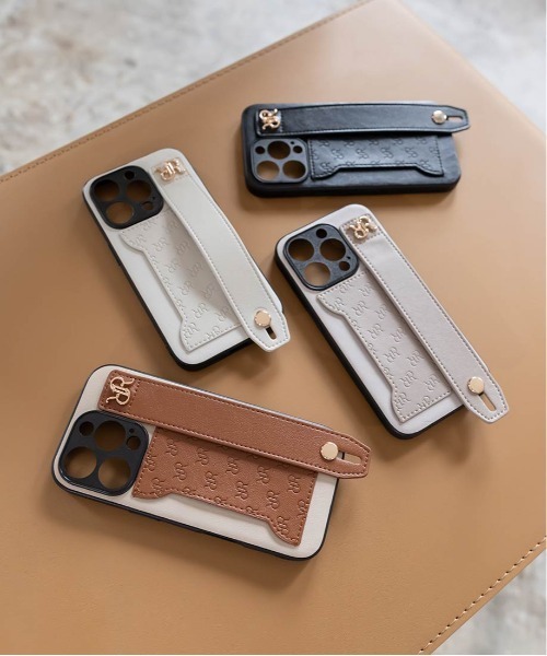 RANDA（ランダ）の「ベルトデザインスマートフォンケース（スマホケース/カバー・レディース・ブラック/アイボリー/グレイッシュベージュ/キャメル・iPhone 15/iPhone 13 Pro/iPhone 15 Pro/iPhone 13/iPhone 14 Pro/iPhone 14/iPhone 16 Pro/iPhone 16）」の5枚目の写真