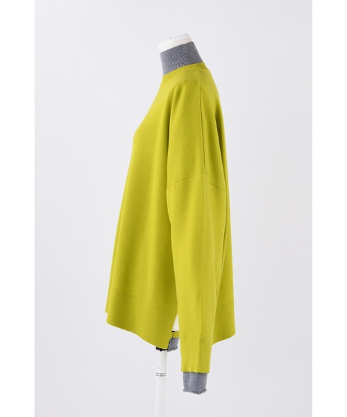 ENFOLD(エンフォルド)の「レイヤードネック BOX プルオーバー(ニット/セーター・レディース・ライトグリーン/チャコールグレー/ダークネイビー・38)」の5枚目の写真