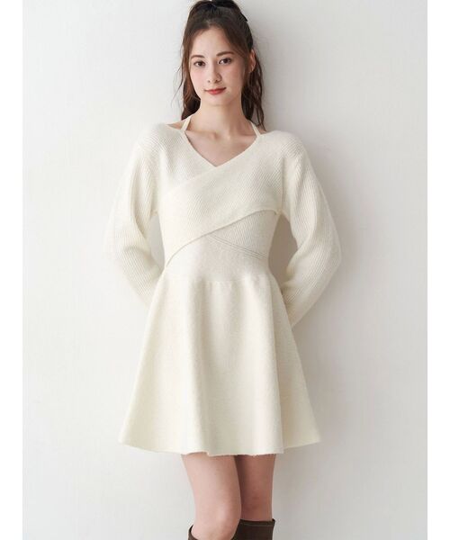 CALNAMUR(カルナムール)の「クロスデザインニットミニワンピース(ワンピース・レディース・オフホワイト/ライトグレー/ベージュ・FREE)」の10枚目の写真