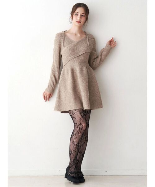 CALNAMUR（カルナムール）の「クロスデザインニットミニワンピース（ワンピース・レディース・ライトグレー/オフホワイト/ベージュ・FREE）」の19枚目の写真