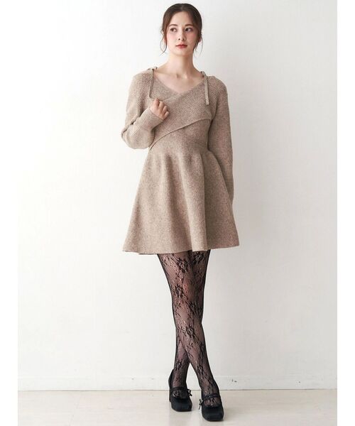 CALNAMUR（カルナムール）の「クロスデザインニットミニワンピース（ワンピース・レディース・ライトグレー/オフホワイト/ベージュ・FREE）」の18枚目の写真