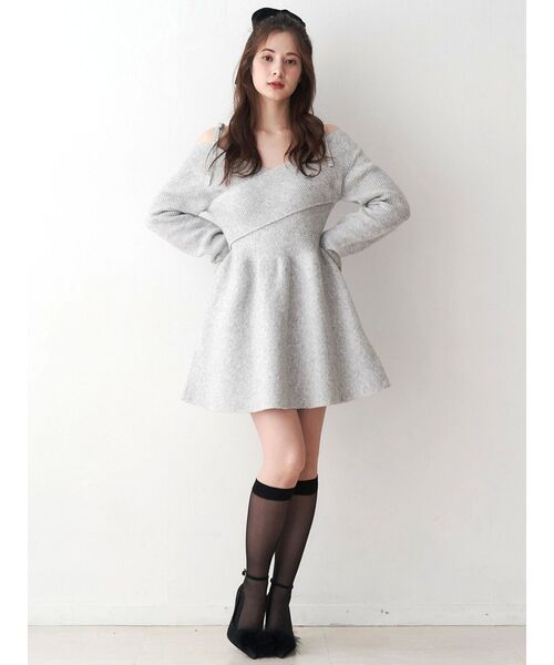 CALNAMUR（カルナムール）の「クロスデザインニットミニワンピース（ワンピース・レディース・ライトグレー/オフホワイト/ベージュ・FREE）」の12枚目の写真