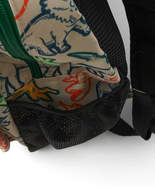 BREEZE(ブリーズ)の「恐竜総柄窓付きリュック(バックパック/リュック・キッズ・ベージュ/ブラック・FREE)」の5枚目の写真
