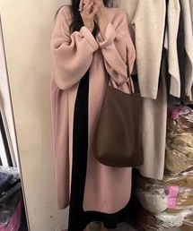 ドロップショルダー」に該当するノーカラーコートファッション
