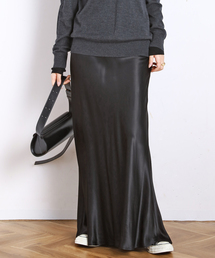 クラシックサテンフレアスカート