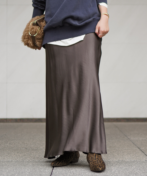 AP STUDIO（エーピーストゥディオ）の「クラシックサテンフレアスカート（スカート・レディース・ブラック/チョコ・36/38/40）」の15枚目の写真