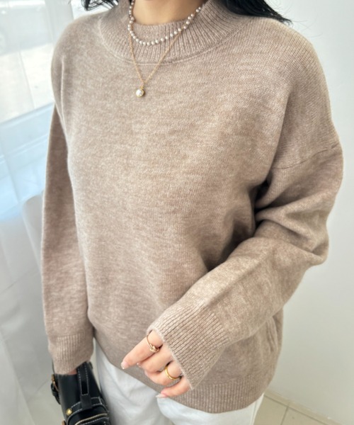 maison de LATIR（メゾンドラティール）の「ゆるふわ暖か万能ニットトップス（ニット/セーター・レディース・ブラック/ベージュ/イエロー/ピンク/オートミール・FREE）」の7枚目の写真