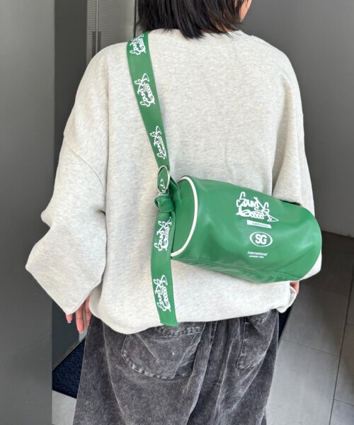 SOUNDSGOOOOD(サウンズグッド)の「【SOUNDS GOOOOD】エナメルロールボストンBAG(ボストンバッグ・レディース・ブラック/グリーン・ONE SIZE)」の16枚目の写真