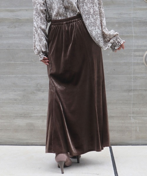 CECIL McBEE（セシルマクビー）の「ベロアマーメイドフレアスカート（スカート・レディース・ブラウン・LARGE/MEDIUM）」の5枚目の写真