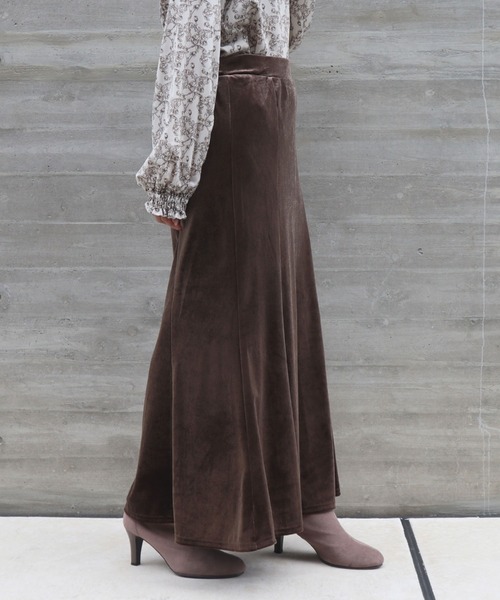 CECIL McBEE（セシルマクビー）の「ベロアマーメイドフレアスカート（スカート・レディース・ブラウン・LARGE/MEDIUM）」の6枚目の写真
