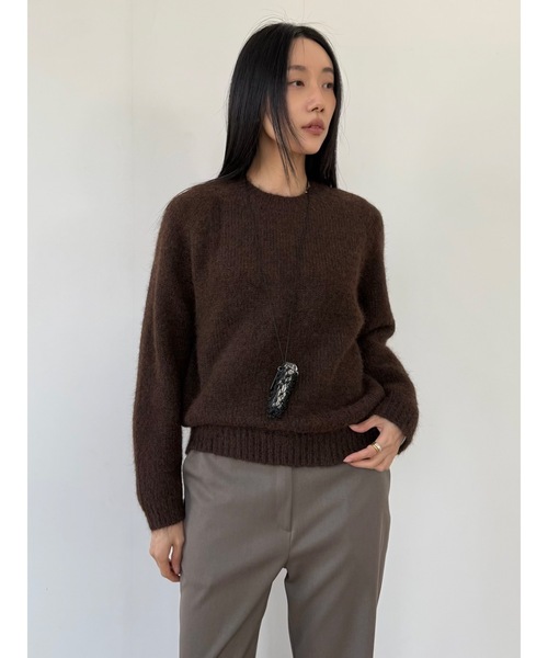 Didot.showroom(ディドット ショールーム)の「ラウンドカラーブラッシュドニット(ニット/セーター・レディース・ブラウン/グレー/カーキ/アイボリー/チャコール・FREE)」の4枚目の写真