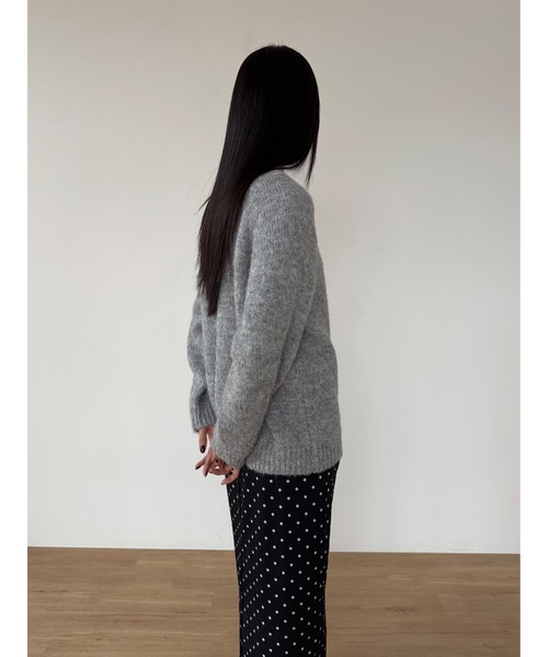 Didot.showroom(ディドット ショールーム)の「ラウンドカラーブラッシュドニット(ニット/セーター・レディース・ブラウン/グレー/カーキ/アイボリー/チャコール・FREE)」の12枚目の写真