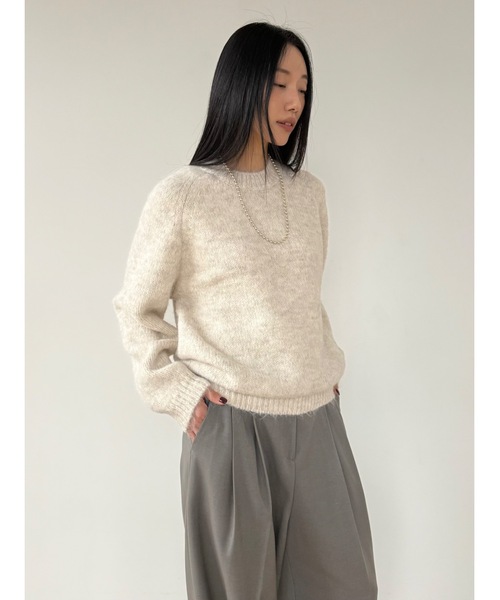 Didot.showroom(ディドット ショールーム)の「ラウンドカラーブラッシュドニット(ニット/セーター・レディース・ブラウン/グレー/カーキ/アイボリー/チャコール・FREE)」の6枚目の写真
