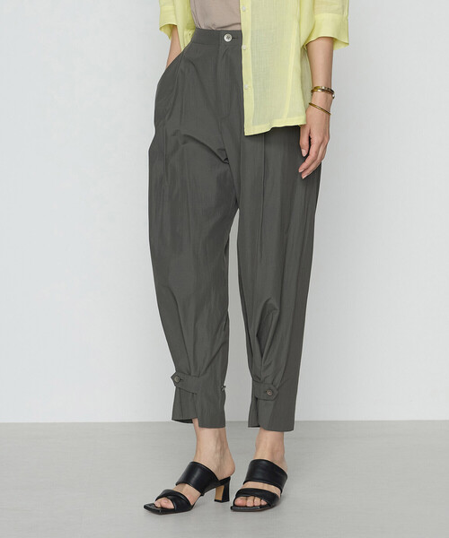 Gabardine K.T（ギャバジンケーティー）の「【2WAY】トリアセタイプライター ワイドパンツ（その他パンツ・レディース・ライトグレー・9号）」の17枚目の写真