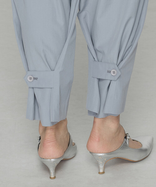 Gabardine K.T(ギャバジンケーティー)の「【2WAY】トリアセタイプライター ワイドパンツ(その他パンツ・レディース・ライトグレー/ベージュ/ブラック・9号/7号)」の7枚目の写真