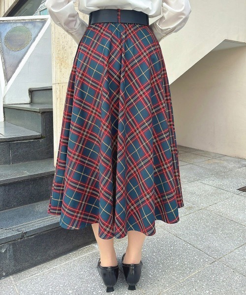 an another angelus（アンアナザーアンジェラス）の「太ベルト付きチェックフレアースカート（スカート・レディース・ブラウン/ブラック/ブルーグリーン・FREE）」の7枚目の写真