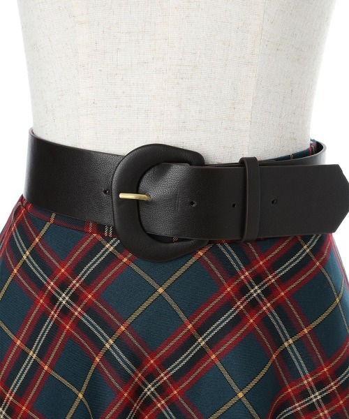 an another angelus（アンアナザーアンジェラス）の「太ベルト付きチェックフレアースカート（スカート・レディース・ブラウン/ブラック/ブルーグリーン・FREE）」の17枚目の写真
