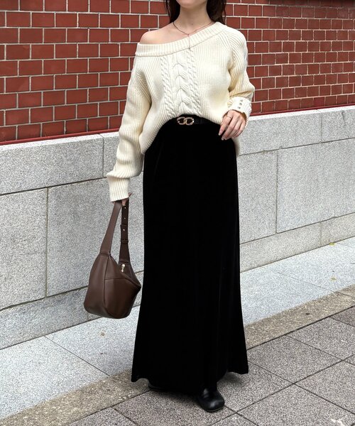 Thevon（ゼボン）の「ボートネックケーブルニット（ニット/セーター・レディース・アイボリー/モカ/ネイビー/レッド・FREE）」の9枚目の写真