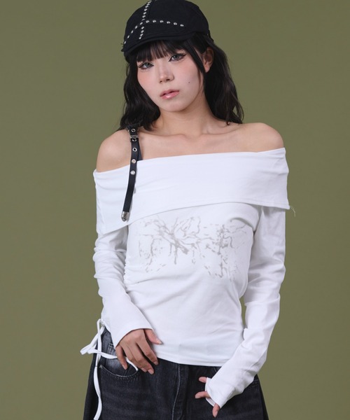 dispark(ディスパーク)の「DISPARK/ベルトショルダーサイドギャザートップ(Tシャツ/カットソー・レディース・ホワイト/ブラック・FREE)」の1枚目の写真