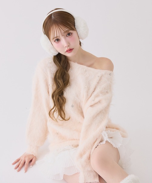 one after another NICE CLAUP（ワンアフターアナザーナイスクラップ）の「ビジューシャギーニット（ニット/セーター・レディース・グレー/ブラック/レッド/アイボリー/ベビーピンク・FREE）」の4枚目の写真