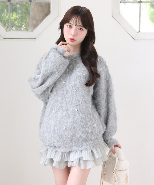 one after another NICE CLAUP（ワンアフターアナザーナイスクラップ）の「ビジューシャギーニット（ニット/セーター・レディース・グレー/ブラック/レッド/アイボリー/ベビーピンク・FREE）」の3枚目の写真