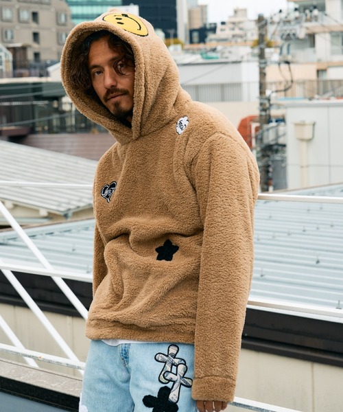 STUD MUFFIN（スタッドマフィン）の「STUD MUFFIN/スタッドマフィン/コーラルフリースボア マルチパッチワークプルパーカー（パーカー・メンズ・ホワイト系2/その他2・3/2/4）」の6枚目の写真