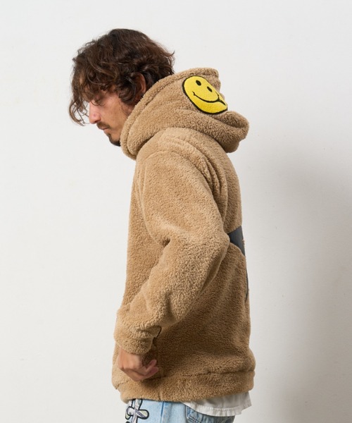 STUD MUFFIN（スタッドマフィン）の「STUD MUFFIN/スタッドマフィン/コーラルフリースボア マルチパッチワークプルパーカー（パーカー・メンズ・ホワイト系2/その他2・3/2/4）」の8枚目の写真