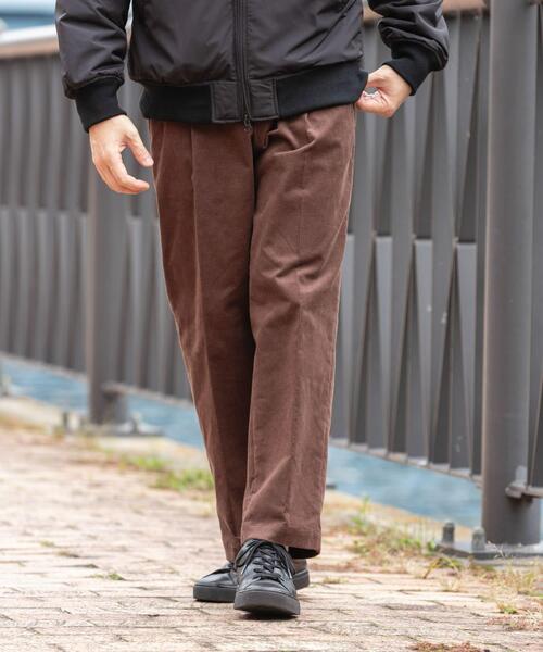 URBAN RESEARCH ROSSO MEN（アーバンリサーチロッソメン）の「『XLサイズあり』ストレッチコーデュロイ1タックワイドスラックス（その他パンツ・メンズ・モカ/カーキ/ブラック・X-LARGE/LARGE/MEDIUM）」の2枚目の写真