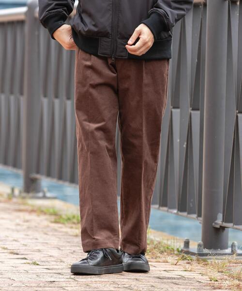 URBAN RESEARCH ROSSO MEN（アーバンリサーチロッソメン）の「『XLサイズあり』ストレッチコーデュロイ1タックワイドスラックス（その他パンツ・メンズ・モカ/カーキ/ブラック・X-LARGE/LARGE/MEDIUM）」の14枚目の写真