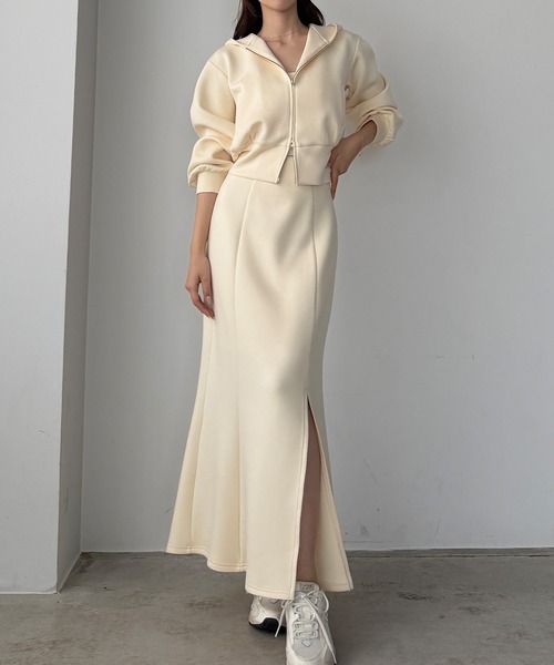 Louere（ルエレ）の「ポンチショートパーカー+スリットマーメイドスカートSET（セットアップ・レディース・ブラウン/チャコール/ネイビー/ブラック/アイボリー・SMALL/MEDIUM/LARGE/X-LARGE）」の9枚目の写真