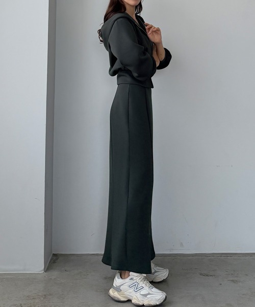 Louere（ルエレ）の「ポンチショートパーカー+スリットマーメイドスカートSET（セットアップ・レディース・ブラウン/チャコール/ネイビー/ブラック/アイボリー・SMALL/MEDIUM/LARGE/X-LARGE）」の18枚目の写真