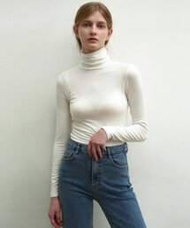 [ESSENTIAL] TURTLENECK SLIM TOP_IVORY
