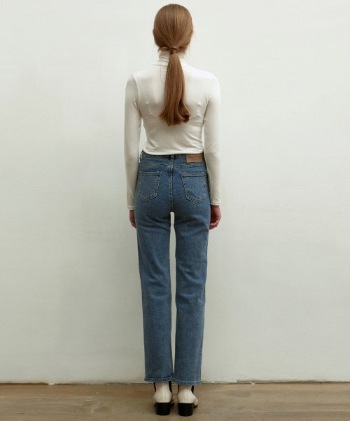 NICK&NICOLE（ニックアンドニコール）の「[ESSENTIAL] TURTLENECK SLIM TOP_IVORY（Tシャツ/カットソー・レディース・その他・FREE）」の5枚目の写真