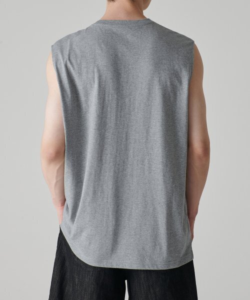 MUSINSA STANDARD（ムシンサスタンダード）の「[クールタンダード] リラックスドスリーブレストップ [ミディアムグレー]（Tシャツ/カットソー・メンズ・その他・SMALL/LARGE/X-LARGE/XX-LARGE/XXX-LARGE/MEDIUM）」の8枚目の写真