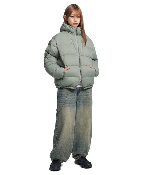 NOMANUAL（NOMANUAL）の「EMBER HOODED DUCK DOWN - PALE KHAKI（ダウンジャケット/コート・レディース・その他・SMALL/MEDIUM/LARGE/X-LARGE）」の5枚目の写真