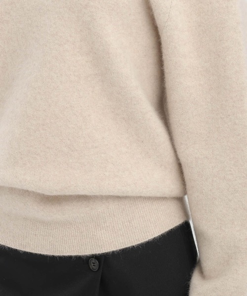 Andemiu（アンデミュウ）の「【洗える】CNラクーンコンオフショルニット491270（ニット/セーター・レディース・オフホワイト/ブラック/ボルドー・FREE）」の16枚目の写真