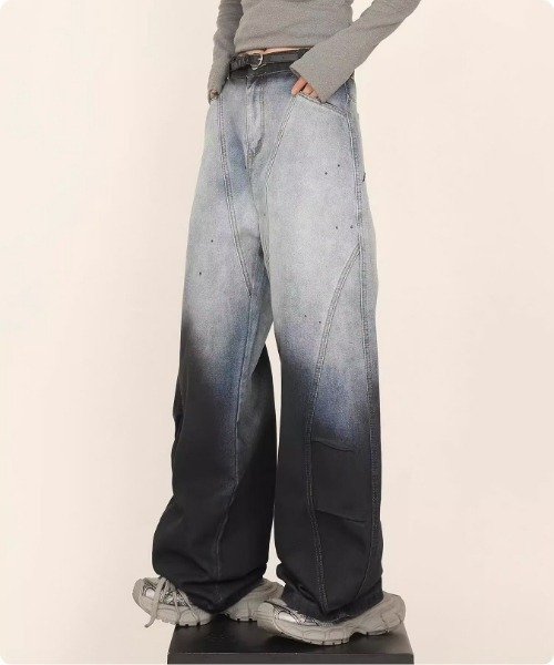 I.O.E(アイオイ)の「グラデーションワイドデニムパンツ(デニムパンツ・レディース・グレー・SMALL/MEDIUM/LARGE)」の1枚目の写真