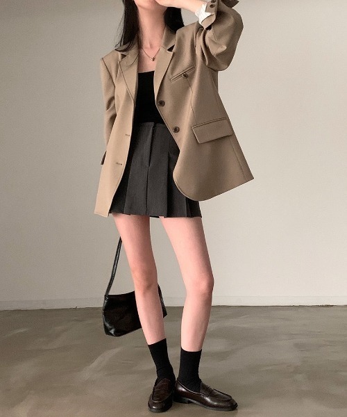 Aelina(エリナ)の「シングルブレストスーツジャケット(テーラードジャケット・レディース・ダークベージュ/ブラウン/チャコールグレー・FREE)」の5枚目の写真