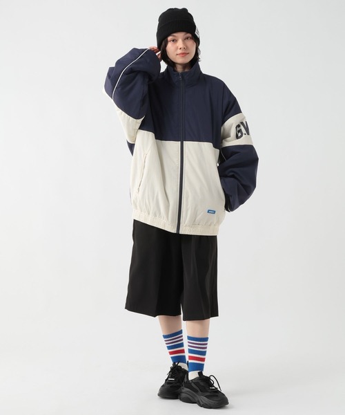 GEORGE'S(ジョージズ)の「キリカエZIPブルゾン(ブルゾン・メンズ・グレー系/ネイビー系・MEDIUM/LARGE)」の12枚目の写真