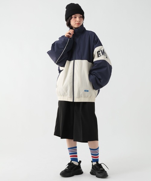 GEORGE'S(ジョージズ)の「キリカエZIPブルゾン(ブルゾン・メンズ・グレー系/ネイビー系・MEDIUM/LARGE)」の13枚目の写真