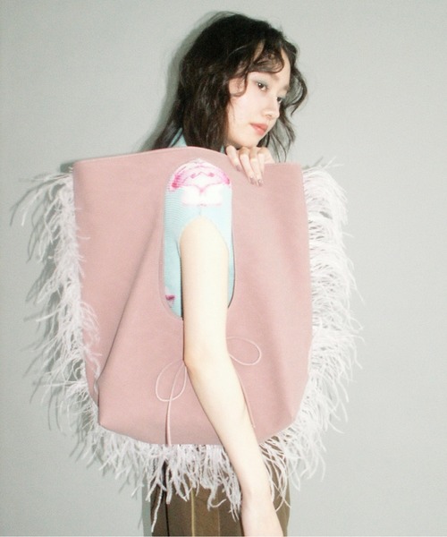 musubore(ムスボレ)の「jelly fish suede toe bag / フリンジスェードトートバッグ(トートバッグ・レディース・グレー/グリーン/ピンク/カーキ・FREE)」の4枚目の写真