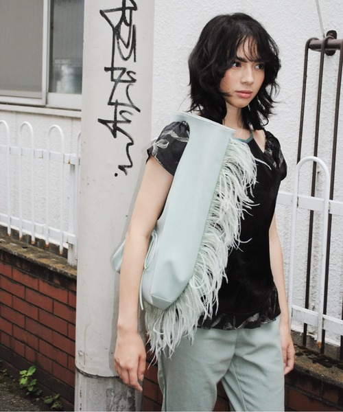 musubore(ムスボレ)の「jelly fish suede toe bag / フリンジスェードトートバッグ(トートバッグ・レディース・グレー/グリーン/ピンク/カーキ・FREE)」の14枚目の写真