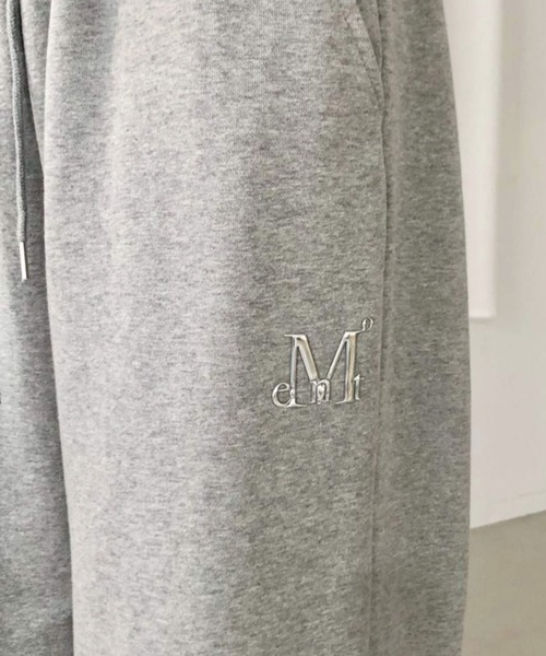 MUCENT（ムセント）の「MUCENT／メタルロゴワイドパンツ（スウェットパンツ・レディース・ブラック/アイボリー/グレー・SMALL）」の6枚目の写真