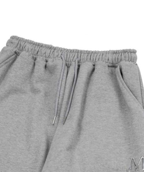 MUCENT（ムセント）の「MUCENT／メタルロゴワイドパンツ（スウェットパンツ・レディース・ブラック/アイボリー/グレー・SMALL）」の9枚目の写真