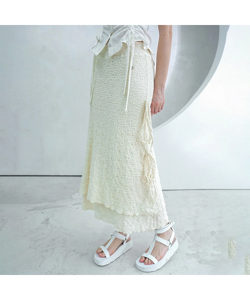 Vivacious（ビバシャス）の「Ribbon Shell Layered Long Skirt - 2COL（スカート・レディース・ブラック/クリーム・SMALL/MEDIUM）」の2枚目の写真