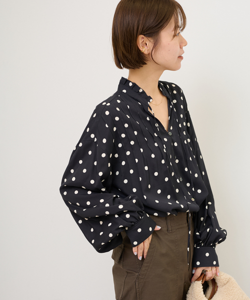 JOURNAL STANDARD relume（ジャーナルスタンダード　レリューム）の「《WEB限定》ドットプリントピンタックブラウス（シャツ/ブラウス・レディース・ブラック・FREE）」の11枚目の写真
