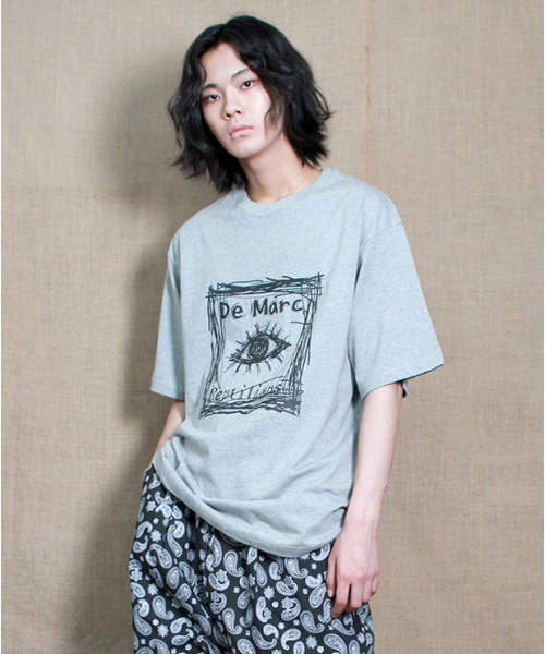 DEMARC(ドゥマーク)の「スクエアグラフィックボックスフィット半袖Tシャツグレー(Tシャツ/カットソー・メンズ・その他・LARGE/MEDIUM)」の3枚目の写真