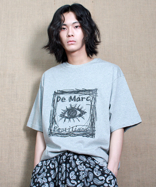 DEMARC(ドゥマーク)の「スクエアグラフィックボックスフィット半袖Tシャツグレー(Tシャツ/カットソー・メンズ・その他・LARGE/MEDIUM)」の6枚目の写真